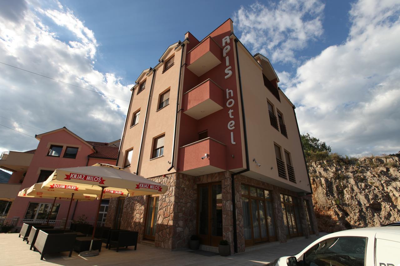 Apis Hotel Trebinje Eksteriør bilde