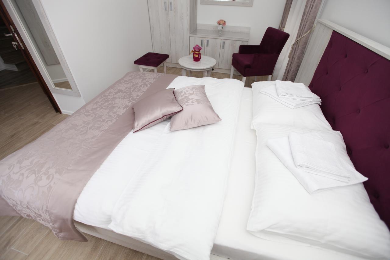 Apis Hotel Trebinje Eksteriør bilde