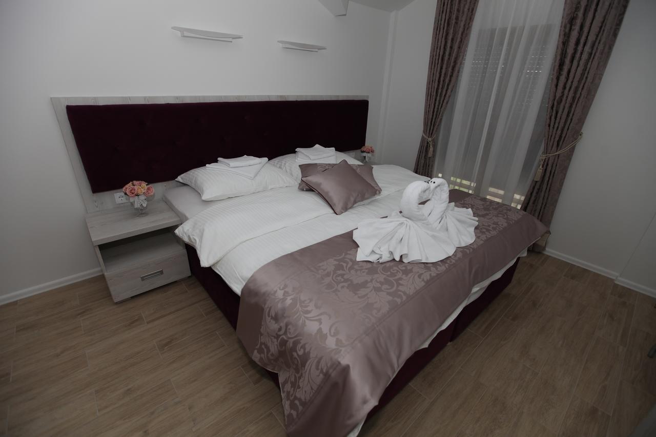 Apis Hotel Trebinje Eksteriør bilde