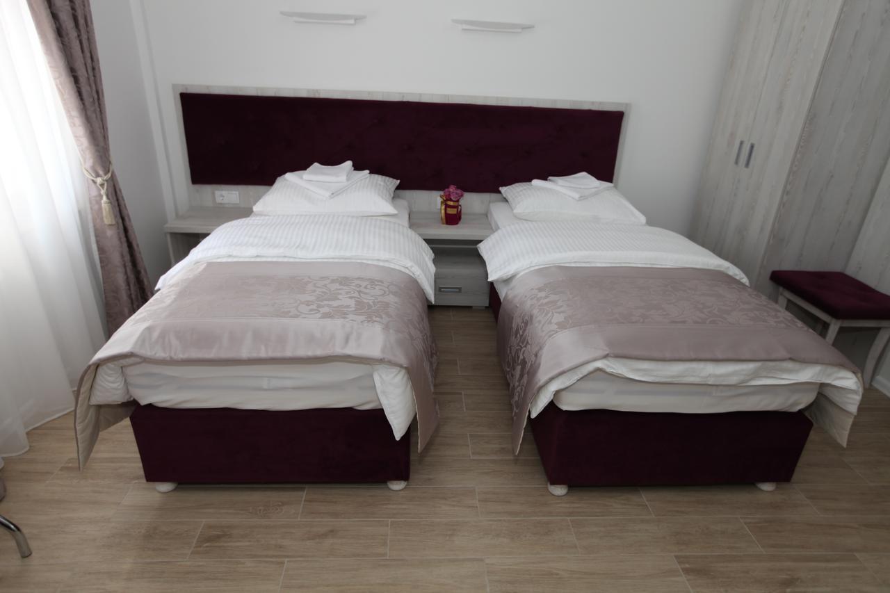 Apis Hotel Trebinje Eksteriør bilde