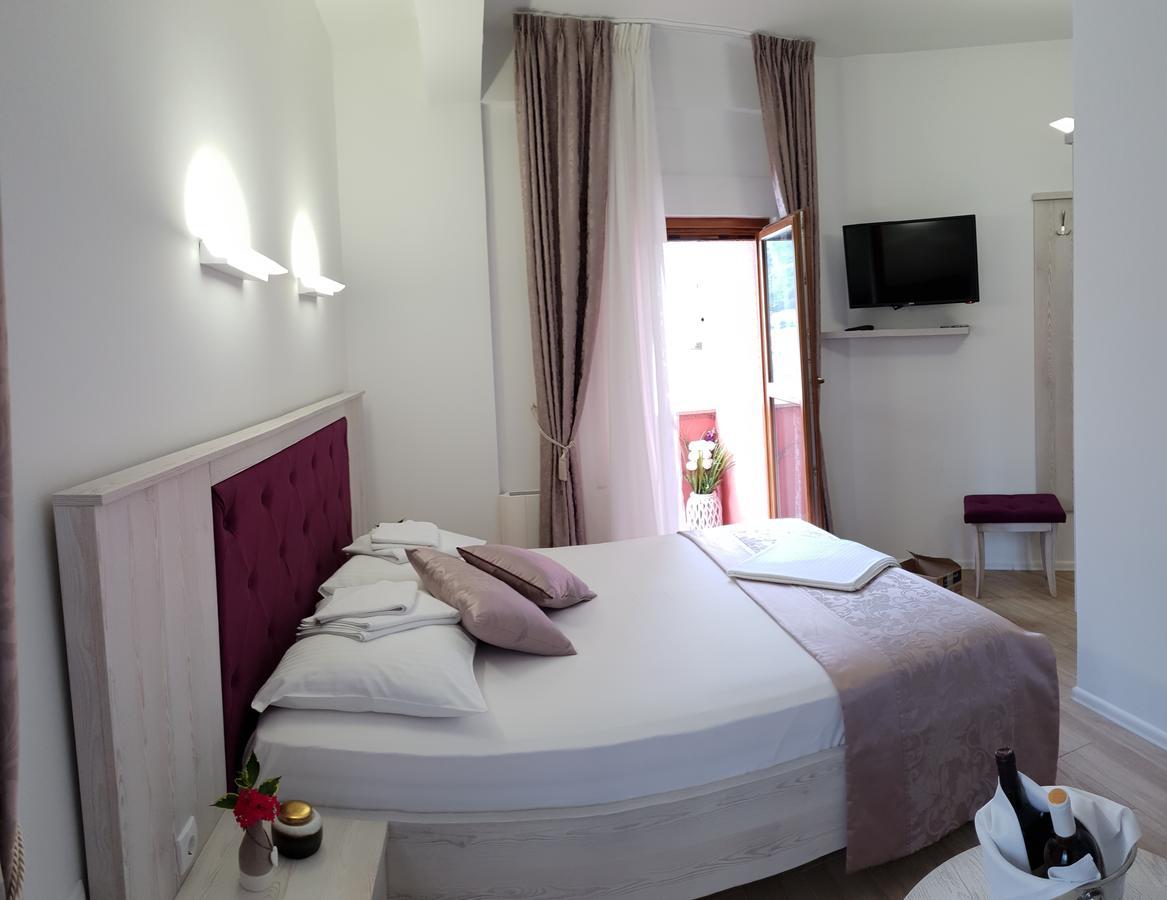 Apis Hotel Trebinje Eksteriør bilde