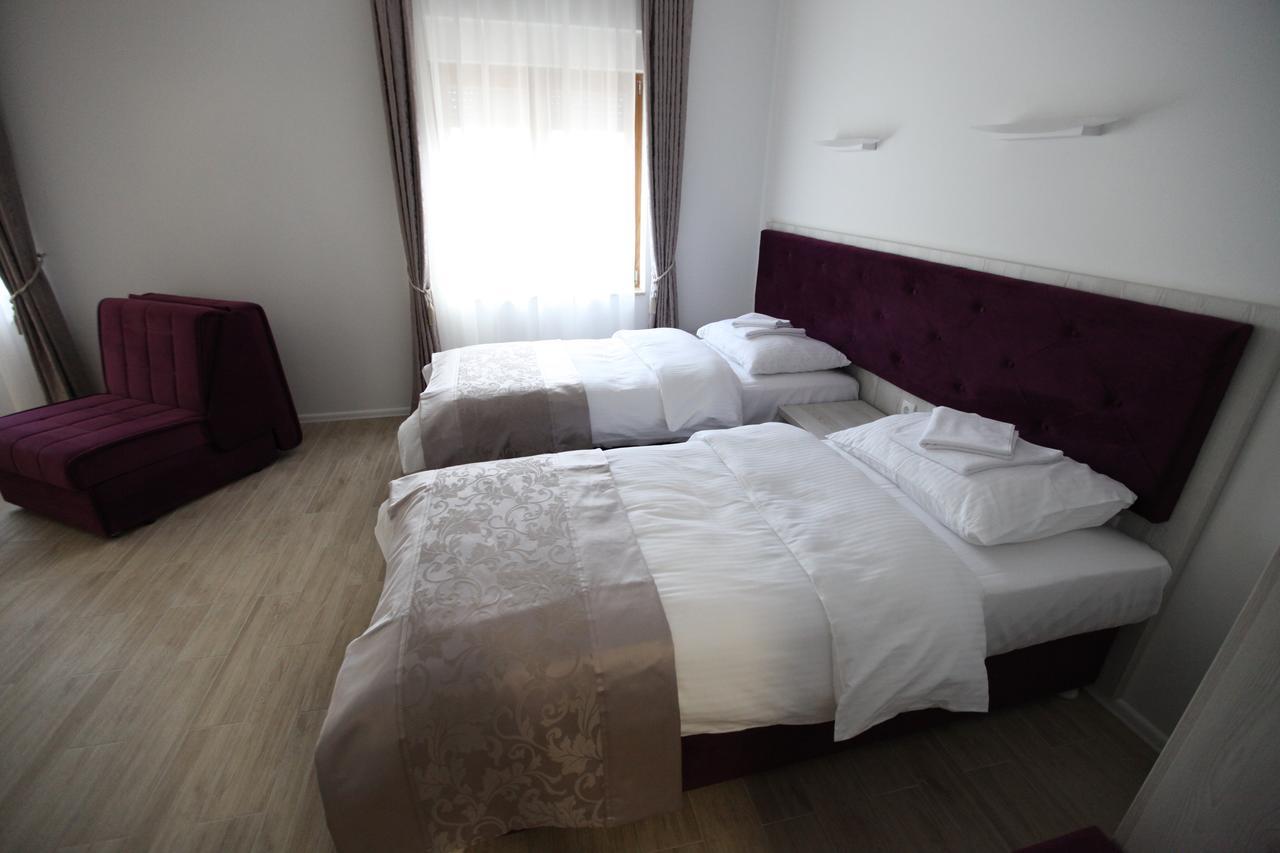 Apis Hotel Trebinje Eksteriør bilde